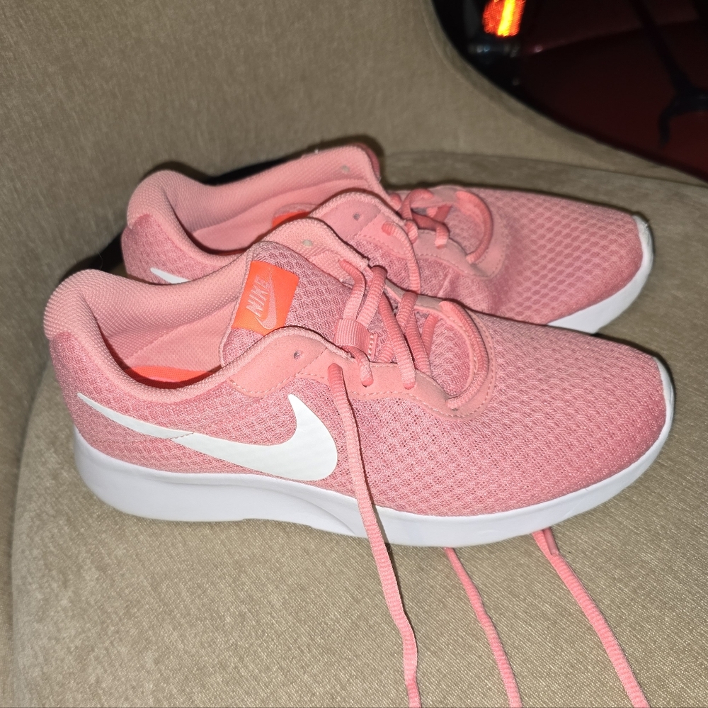 Women's Nike Running Shoes, Pink & White, Size 8